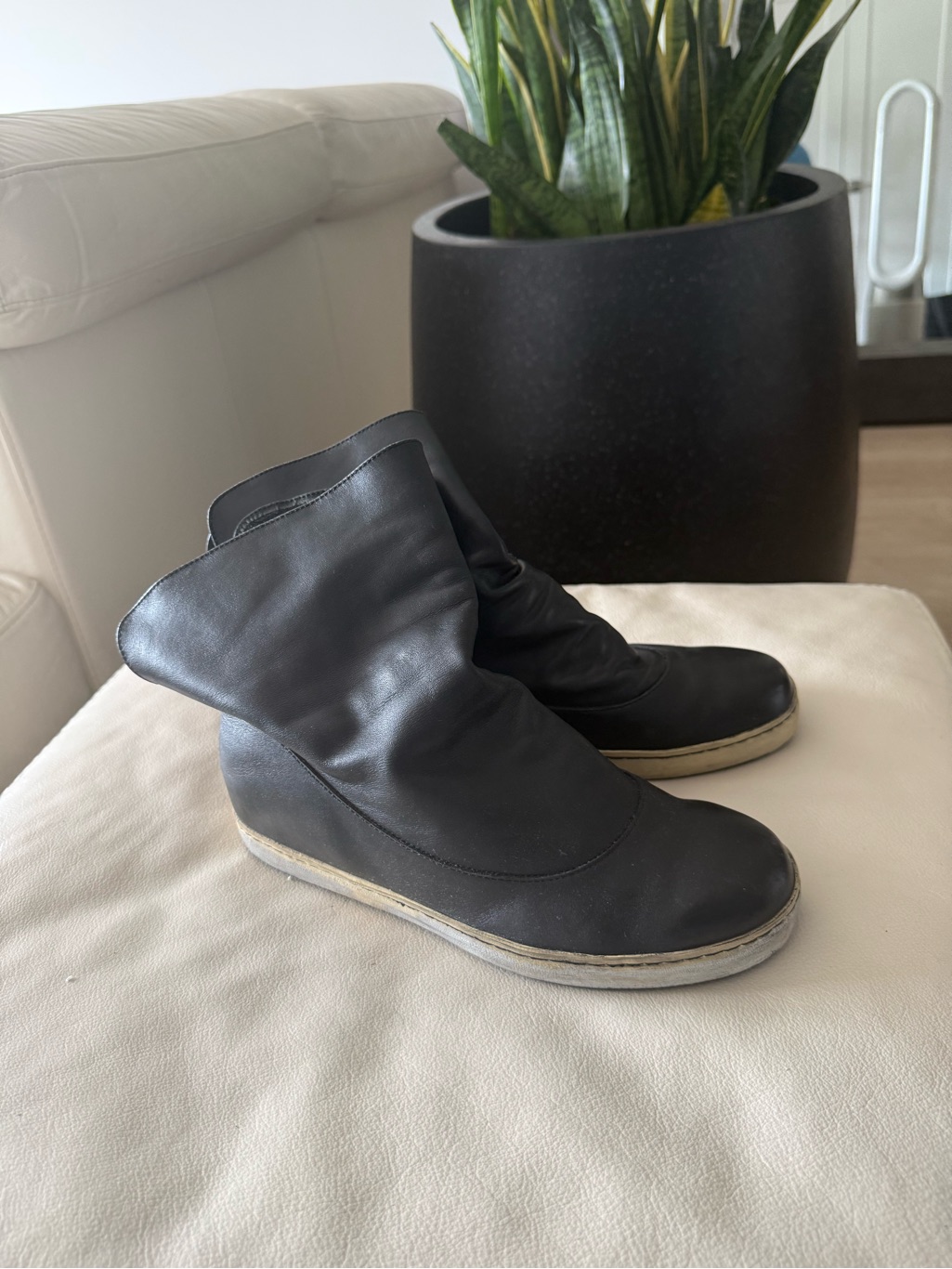 Sarah Pacini Black Leather Wedge Ankle Boots